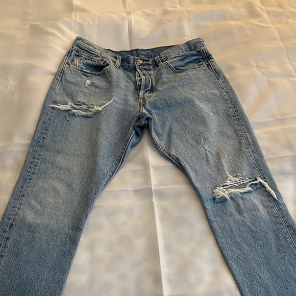 Levi 501 Distressed Light Blue Jeans - Picture 2 of 12